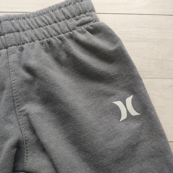 HURLEY NEW Baby Shark Bodysuit & Jogger Sweatpants - Picture 7 of 14